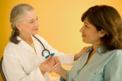 高血压老年人检查血压要注意什么